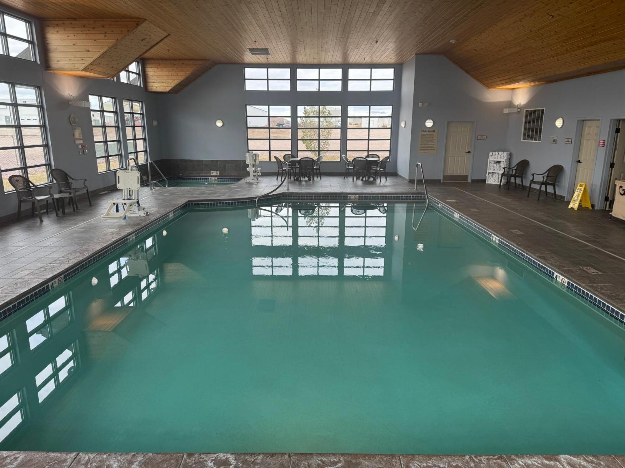 Grandstay Inn & Suites Of Luverne Екстериор снимка
