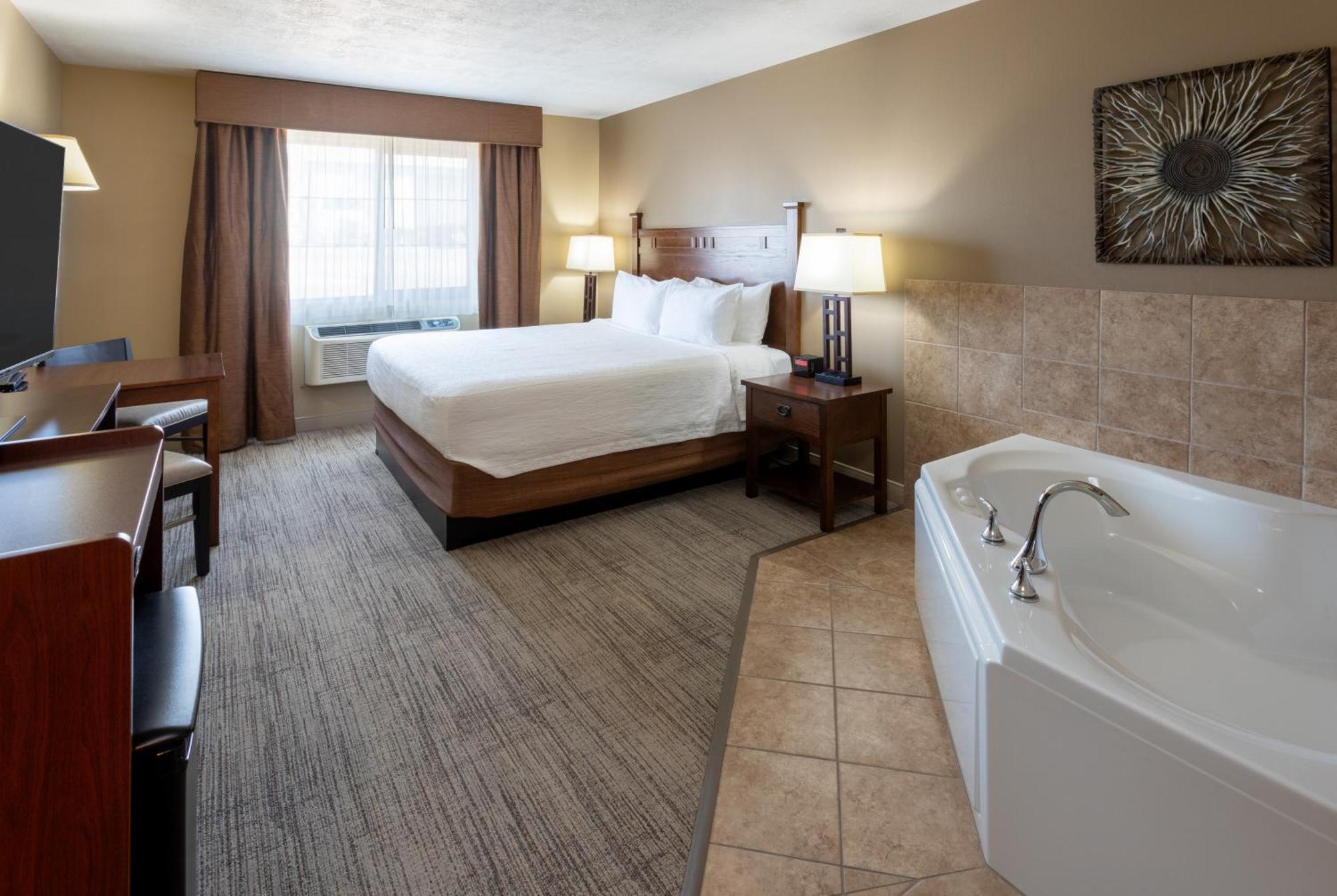 Grandstay Inn & Suites Of Luverne Екстериор снимка