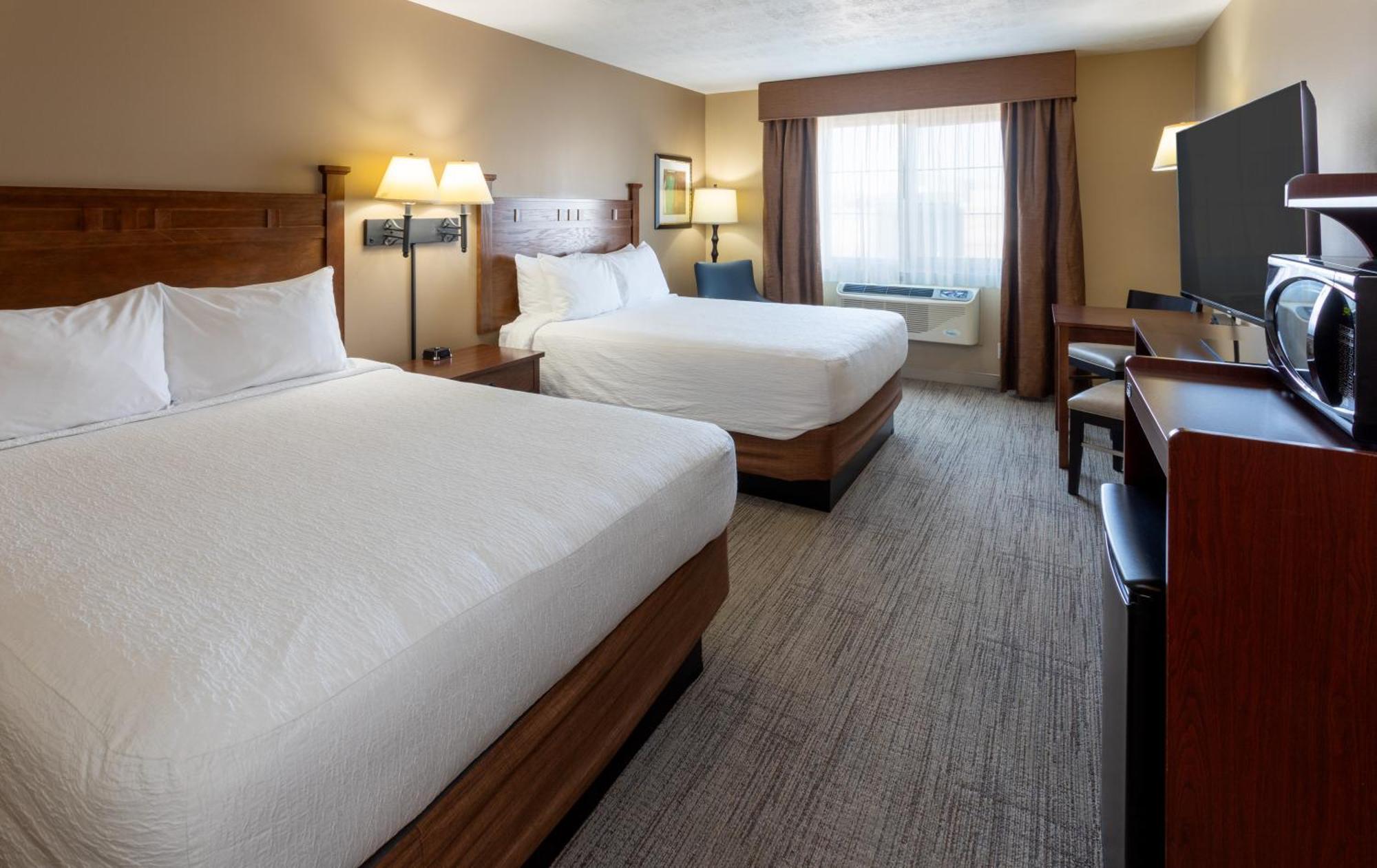 Grandstay Inn & Suites Of Luverne Екстериор снимка
