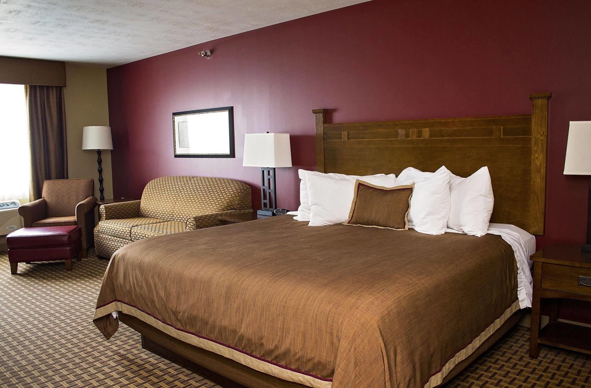 Grandstay Inn & Suites Of Luverne Екстериор снимка