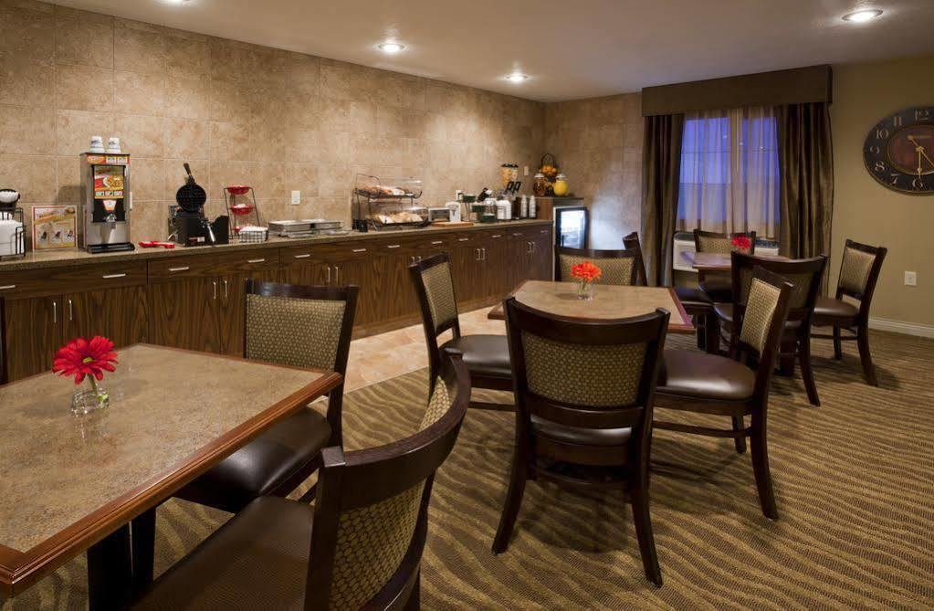 Grandstay Inn & Suites Of Luverne Екстериор снимка
